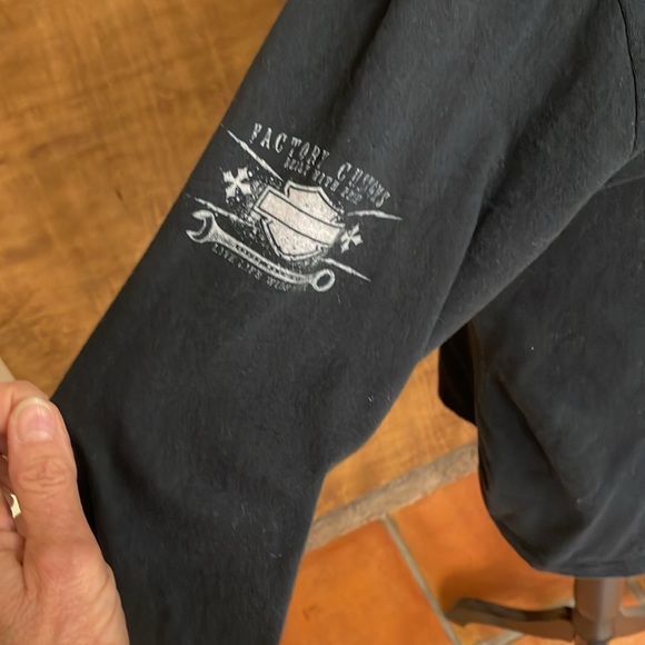 Harley Davidson T-Shirt Hoodie - Picture 5 of 13